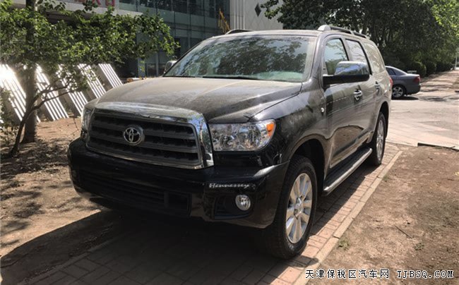 2017款丰田红杉5700白金四驱版 20轮/雷达测距现车111万