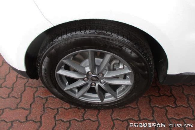 2017款路虎揽胜运动汽油版 19轮/滑动全景现车87万乐享