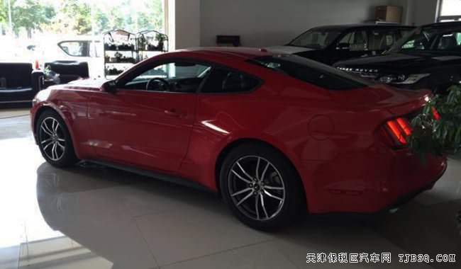 2017款福特野马2.3T墨西哥版 P版性能跑车现车36万优购