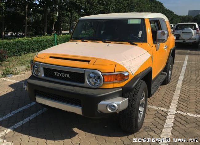 17款平行进口丰田FJ酷路泽中东版 4.0L现车热卖
