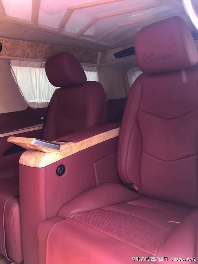 16款凯迪拉克凯雷德6.2L加规版 豪华总裁版现车142万巨献