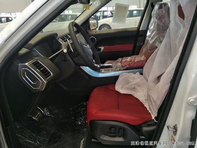 2017款路虎揽胜运动汽油版 21钻石轮/全景天窗现车92万