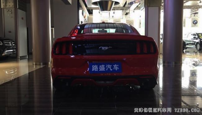 2017款福特野马2.3T墨西哥版 P版性能跑车35万优惠巨献