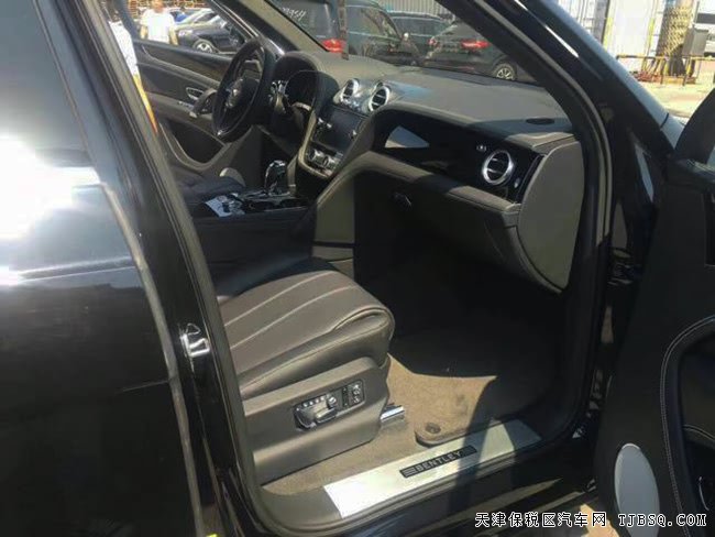 2017款宾利添越6.0T奢华SUV 欧规版现车即刻拥有