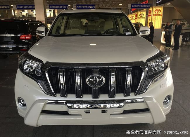 2017款丰田普拉多4000中东版 4.0L七座现车享折扣