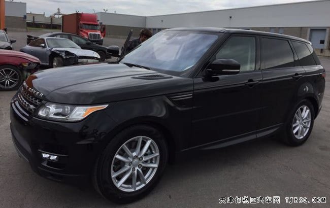 17款路虎揽胜运动汽油版 滑动全景/19轮现车89.5万优购
