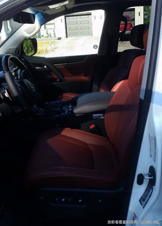 17款雷克萨斯LX570加规版 21轮/八座/天窗/抬显现车157万