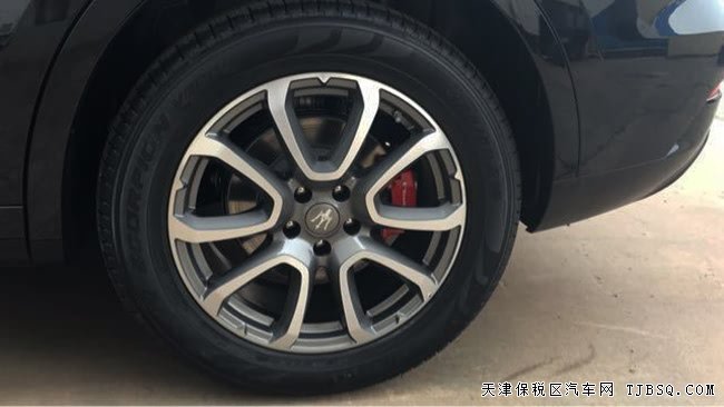 2017款玛莎拉蒂莱万特SUV加规版 全景/红卡钳现车97.5万