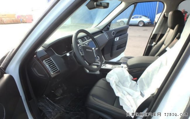 17款平行进口路虎揽胜3.0T行政版 天津港现车优惠购