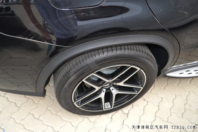 2017款奔驰GLE43AMG墨规版 21轮/哈曼/全景天窗现车99万