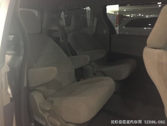 2017款丰田塞纳3.5L商务MPV 四驱标配现车劲惠来袭