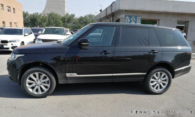 17款路虎揽胜3.0T柴油VOGUE加长版 平行进口车报价142万