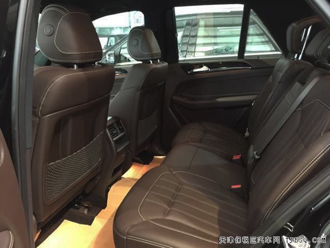 2017款奔驰GLE400中东版 19轮/全景天窗现车80.5万优购