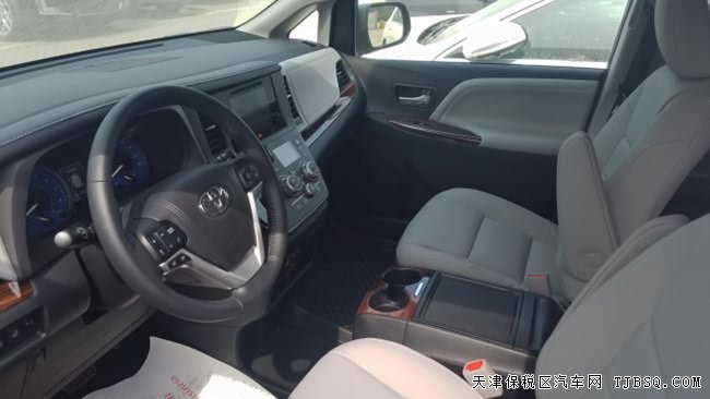2017款丰田塞纳3.5L豪华商务MPV 平行进口车惠购