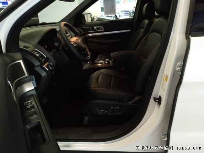 17款福特探险者2.3T加规版 18轮/双天窗/七座现车41万起