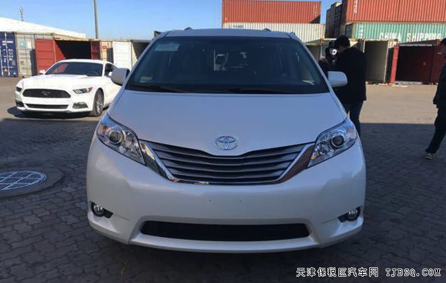 17款丰田塞纳3.5L两驱版XLE 天窗/真皮/18轮现车49.3万