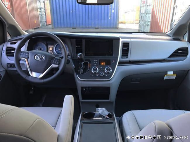 17款丰田塞纳3.5L两驱版XLE 天窗/真皮/18轮现车49.3万