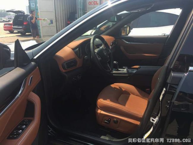 2017款玛莎拉蒂levante中东版 低功率/高功率现车95万起