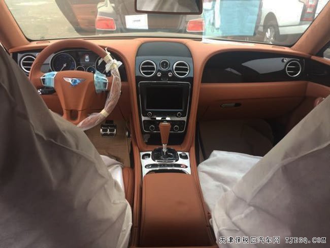 17款宾利飞驰V8S欧规版 天窗/4座/20轮/舒适包现车286万