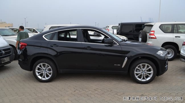 2017款宝马X6墨西哥版 小天窗/19轮/液晶仪表现车71.5万
