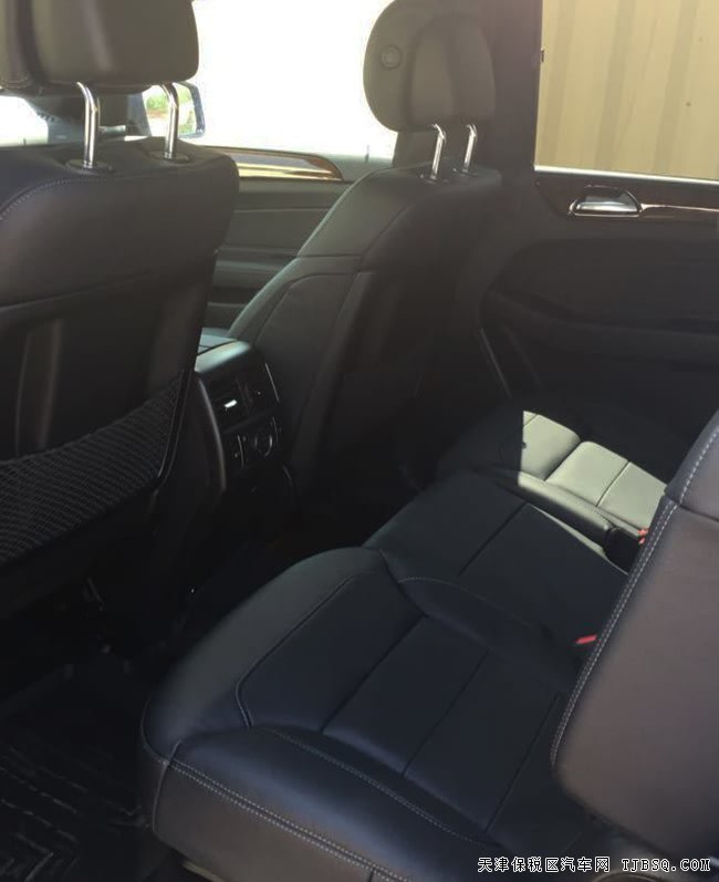 2017款奔驰GLS450加规版 豪华包/21轮/雷测现车132.5万