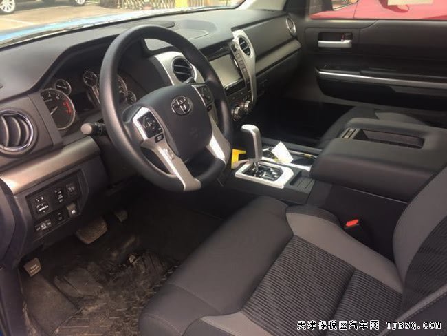 2017款丰田坦途加规版SR5皮卡 18轮/电动天窗现车47.5万