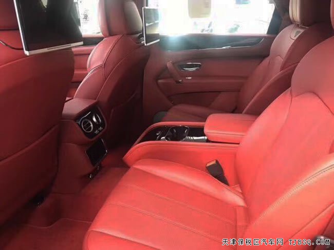 2017款宾利添越4.0T欧规版柴油 4座/全景/20轮现车338万