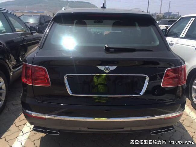 2017款宾利添越4.0T欧规版柴油 4座/全景/20轮现车338万