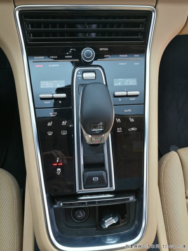 2017款保时捷Panamera 4S加规版 经典轿跑现车169万巨献