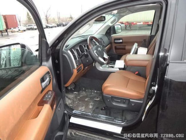 2017款丰田红杉5700白金版SUV 平行进口震撼来袭