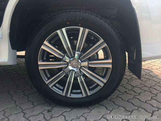 17款雷克萨斯LX570加规版 21轮/8座/天窗现车157万优享
