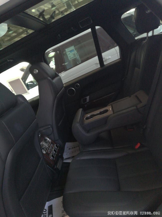 17款路虎揽胜3.0T行政美规版 HSE/驾驶辅助包现车133万