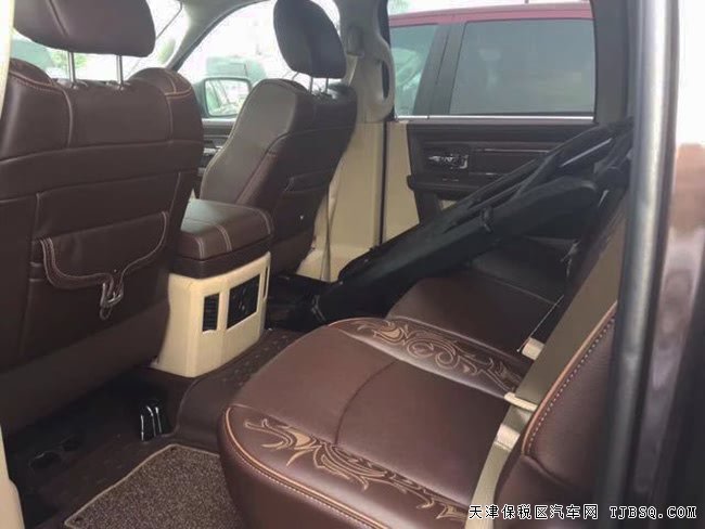 2017款道奇公羊5.7L长角号皮卡 20轮/底升/天窗现车47万