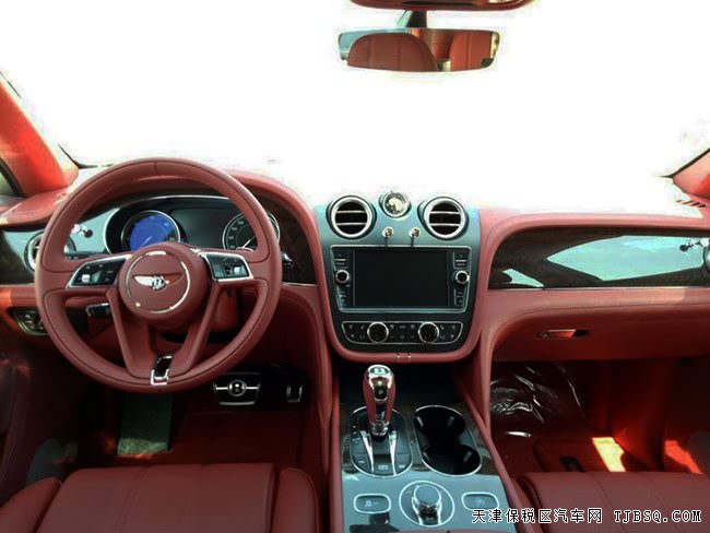 平行进口2018款宾利添越柴油版 4.0T现车优惠专享