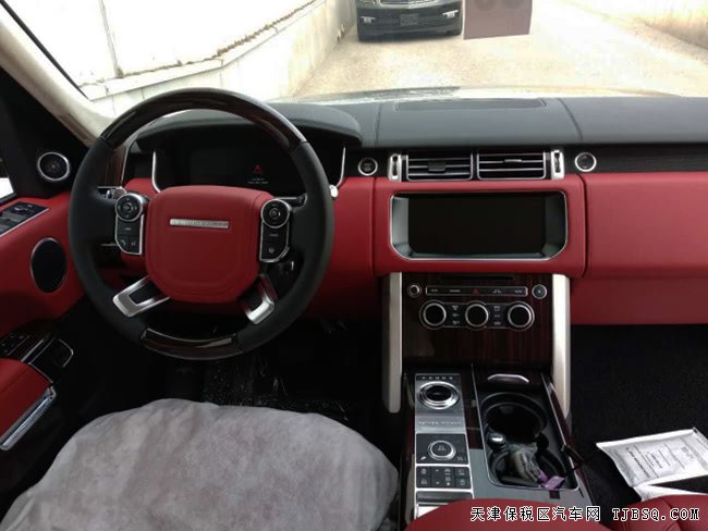 2017款路虎揽胜3.0T柴油创世加长版 21轮/四座现车167万