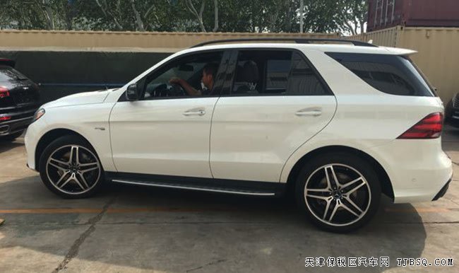 2017款奔驰GLE43加规版 豪华包/灯包/AMG运动包现车93万