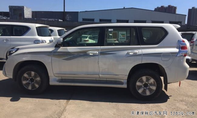 17款丰田霸道2700中东版 9气囊/天窗/后挂备胎现车44.8万