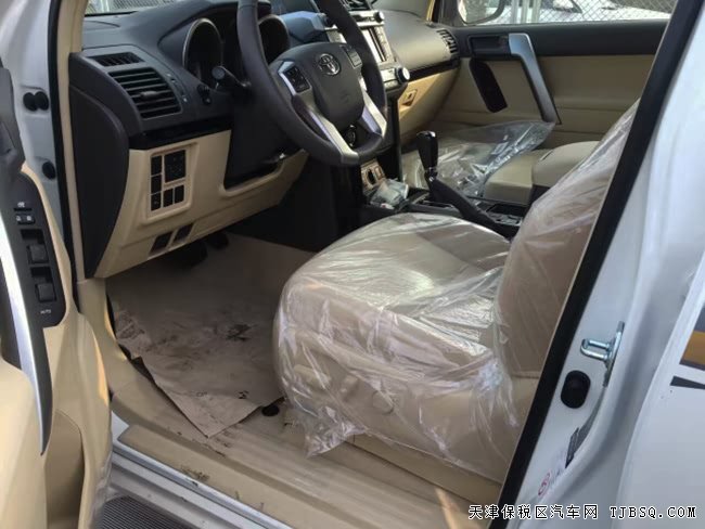 平行进口车丰田普拉多4000中东版 17款现车惠满津港