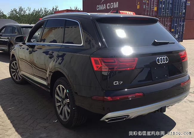 2017款平行进口奥迪Q7加规版 经典七座现车优惠酬宾