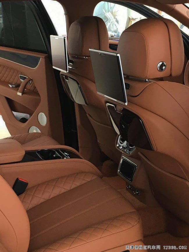 2017款宾利添越首款SUV欧规版 四座现车优惠巨献