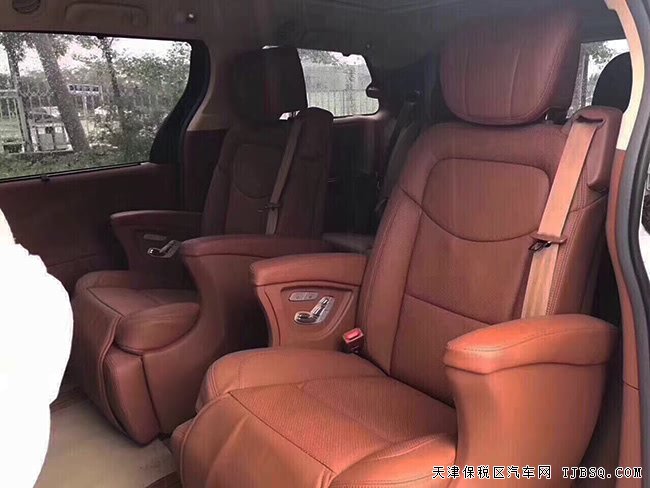 2017款丰田塞纳3.5L四驱版 大包围/后排小桌板现车60万