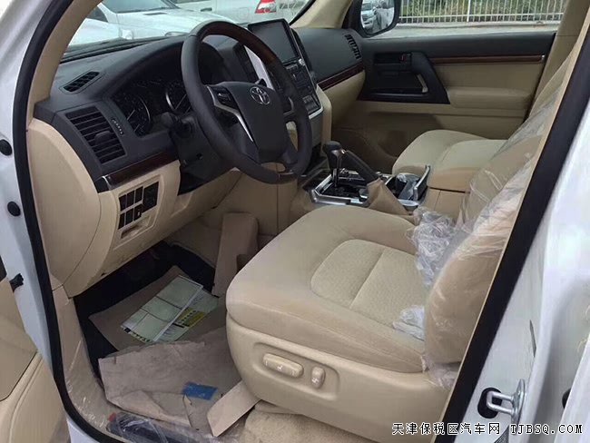 2017款丰田酷路泽4000中东版 18轮/天窗/七座现车66万