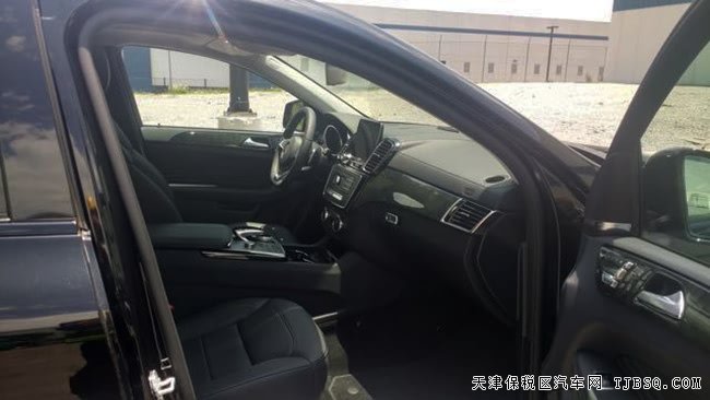 2018款奔驰GLE43AMG墨规版 21轮/全景天窗/哈曼现车95万