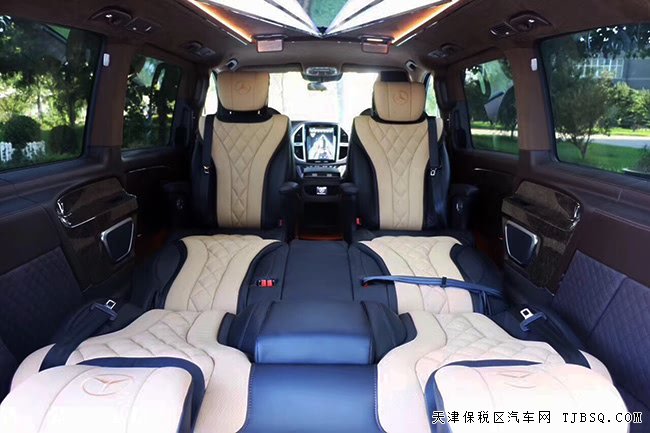 2017款奔驰Metris加规版商务车 豪华商务MPV现车77万钜惠
