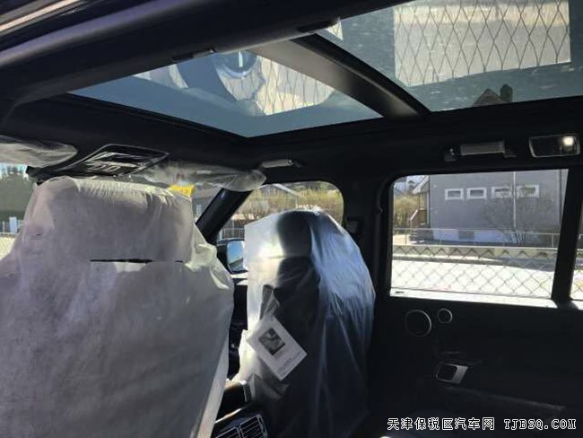 17款路虎揽胜3.0T行政汽油版 欧规版现车优惠起航
