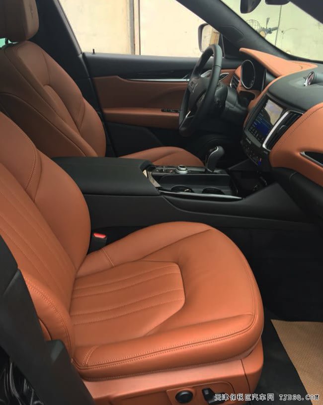 2017款玛莎拉蒂levante 莱万特SUV现车绚丽来袭