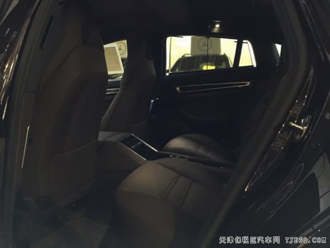 2017款保时捷Panamera加规版 金属漆/大豪华包现车173万
