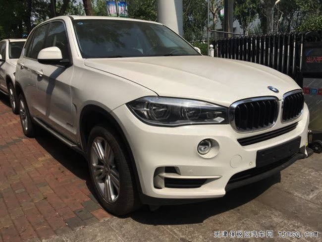 2017款宝马X5中东版 18轮/全景天窗/液晶仪表现车65.8万