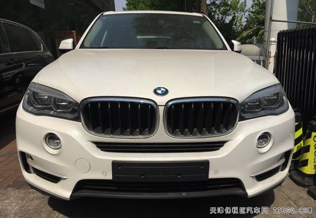2017款宝马X5中东版 18轮/全景天窗/液晶仪表现车65.8万