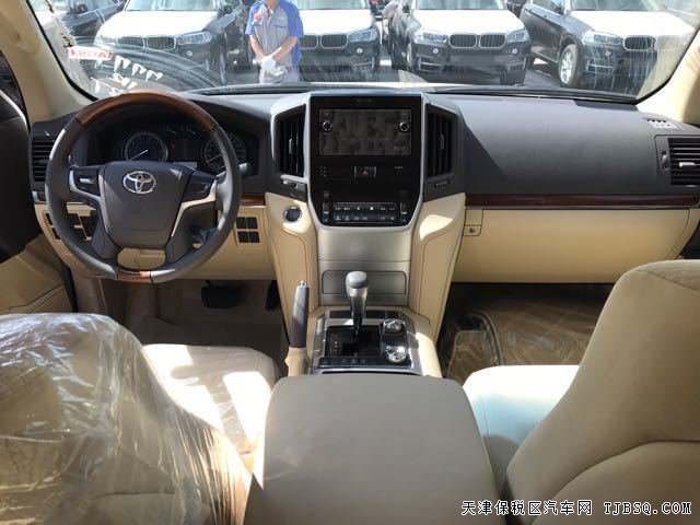 17款丰田酷路泽4000中东版 天窗/18轮/熏黑灯现车65.6万